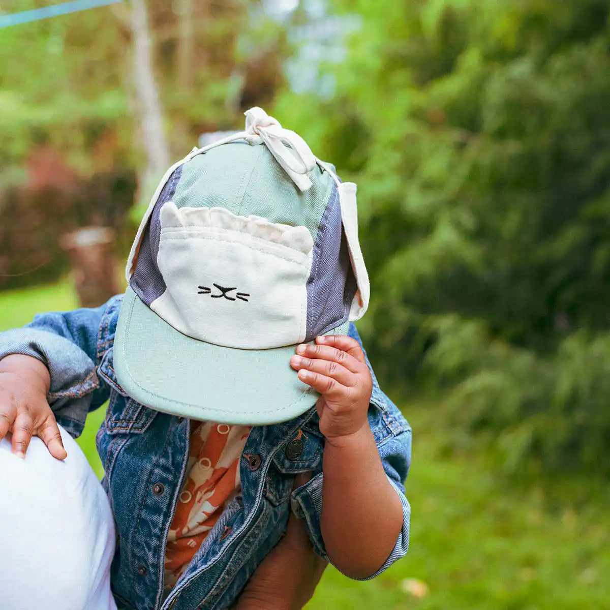 casquette anti-uv bébé camper cap vert et bleu marine