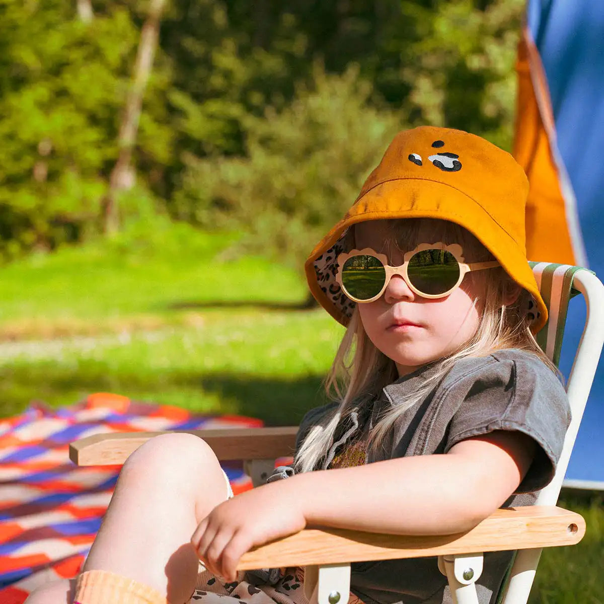 lunettes de soleil bébé enfant lion vanille