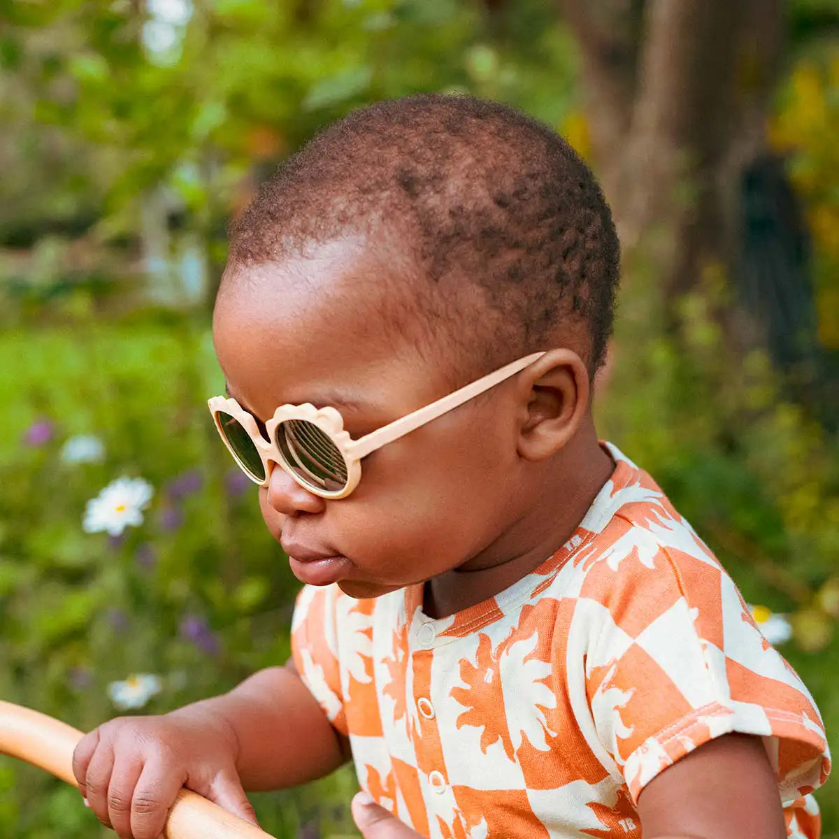 lunettes de soleil bébé enfant lion vanille