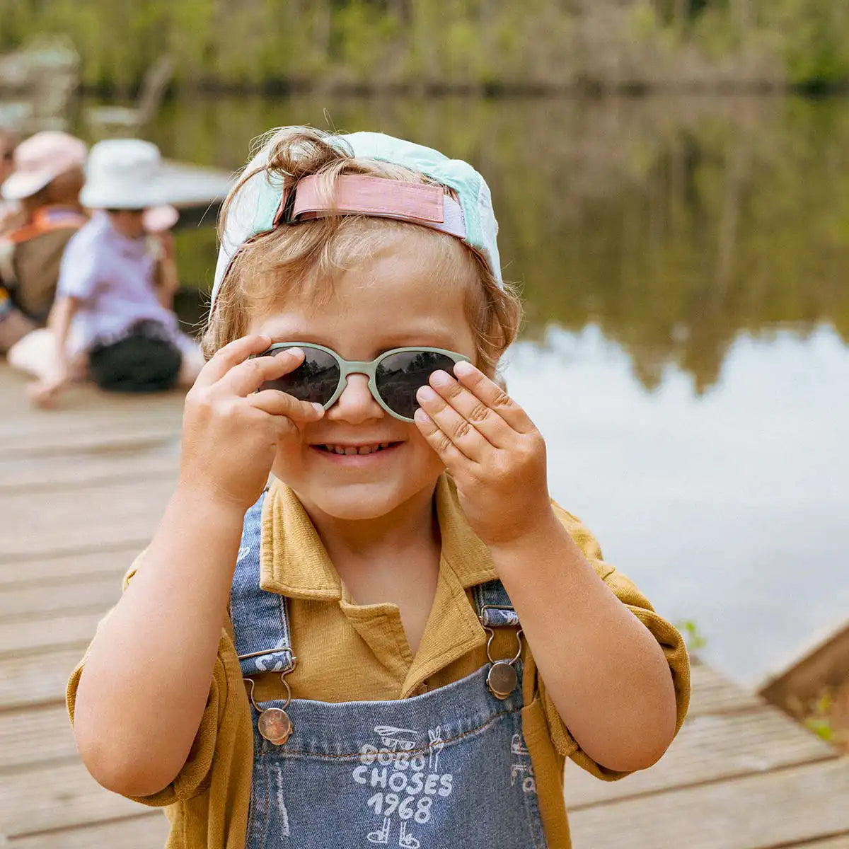 lunettes de soleil enfant bébé wazz kaki